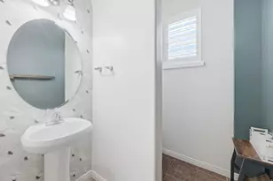 1138 N Kensington Dr, North Salt Lake, UT 84054 - Photo 20