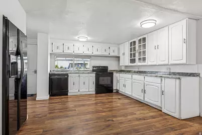 496 S 200 E, Enterprise, UT 84725 - Photo 4