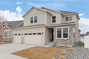 1325 E Desert Peak, Eagle Mountain, UT 84005 - Photo 1