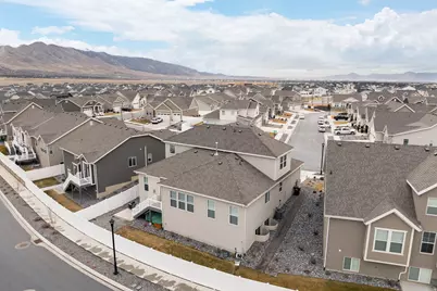 1325 E Desert Peak, Eagle Mountain, UT 84005 - Photo 52