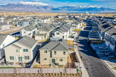 4799 E Breezy Patch Rd, Eagle Mountain, UT 84005 - Photo 34