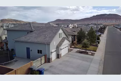 429 E Treasure Rd, Washington, UT 84780 - Photo 4