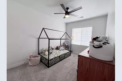 429 E Treasure Rd, Washington, UT 84780 - Photo 18
