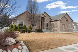 12472 S Freedom Hill Way, Herriman, UT 84096 - Photo 1