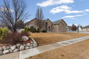 12472 S Freedom Hill Way, Herriman, UT 84096 - Photo 2