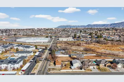 911 S 1500 E, Clearfield, UT 84015 - Photo 30