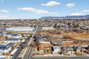 911 S 1500 E, Clearfield, UT 84015 - Photo 30