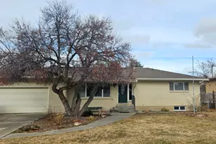 431 E 100 S, Hyrum, UT 84319 - Photo 4