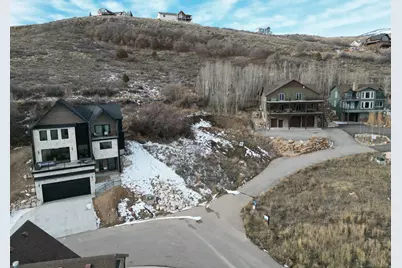 697 N Lochwood Dr #90, Garden City, UT 84028 - Photo 4