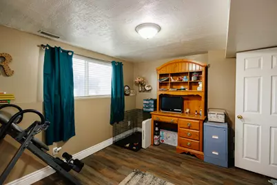 1167 W 2100 N, Clinton, UT 84015 - Photo 12