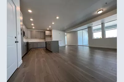 736 W W Blue Magic Ln S #R202, Midvale, UT 84047 - Photo 4