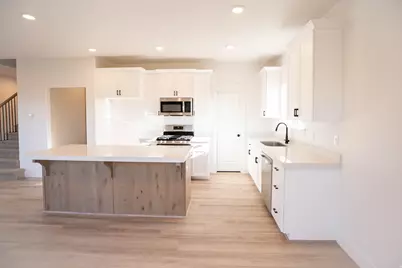 637 N 410 E Lot #17, Salem, UT 84653 - Photo 2