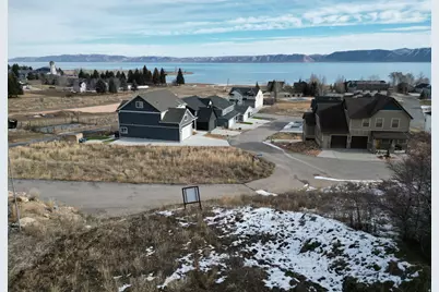 697 N Lochwood Dr, Garden City, UT 84028 - Photo 12