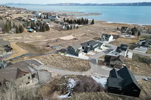 697 N Lochwood Dr, Garden City, UT 84028 - Photo 16