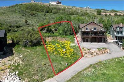697 N Lochwood Dr, Garden City, UT 84028 - Photo 2