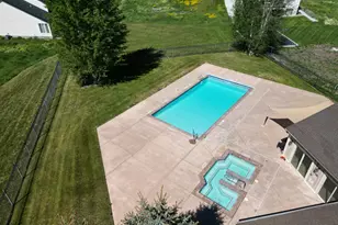 697 N Lochwood Dr, Garden City, UT 84028 - Photo 20