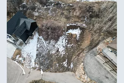 697 N Lochwood Dr, Garden City, UT 84028 - Photo 8