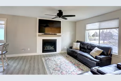 1350 N Main St, Mapleton, UT 84664 - Photo 2