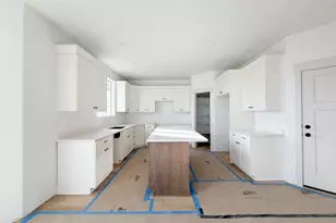 13237 S Lacey Oak Cir, Herriman, UT 84096 - Photo 2