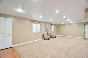 589 W 25 N, Clearfield, UT 84015 - Photo 18