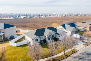 589 W 25 N, Clearfield, UT 84015 - Photo 26