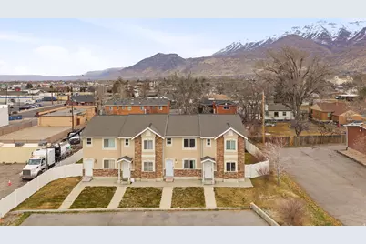 369 N Main St E #2, Orem, UT 84057 - Photo 2