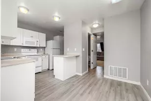 369 N Main St E, Orem, UT 84057 - Photo 4