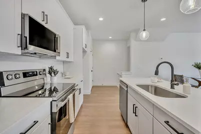 7633 S Woodtrail Way E, Sandy, UT 84047 - Photo 8