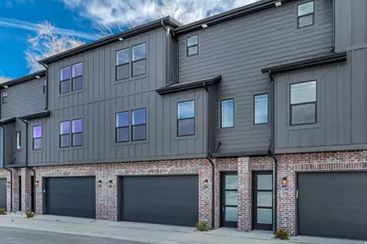 7633 S Woodtrail Way E, Sandy, UT 84047 - Photo 2