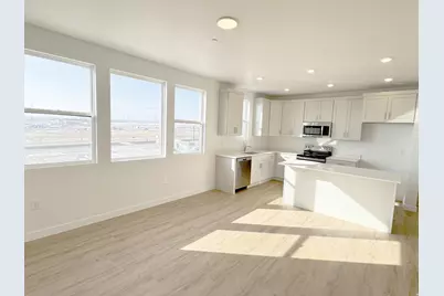 5249 W Reventon Dr S #301, South Jordan, UT 84009 - Photo 4