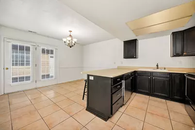 2 N Somerset Pl W, Logan, UT 84341 - Photo 8