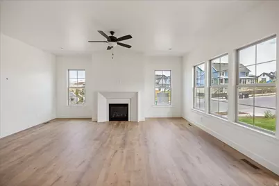 7192 S Campion Dr W #203, West Jordan, UT 84081 - Photo 8