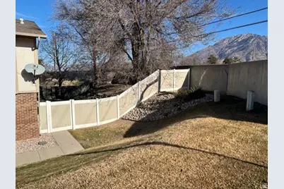 1997 E Parkridge Dr, Cottonwood Heights, UT 84121 - Photo 22