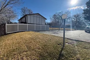 1997 E Parkridge Dr, Cottonwood Heights, UT 84121 - Photo 8