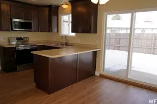 1997 E Parkridge Dr, Cottonwood Heights, UT 84121 - Photo 18