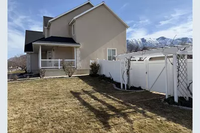 1121 W 1800 N, Mapleton, UT 84664 - Photo 2