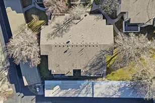 5809 S Waterbury Dr Dr, Salt Lake City, UT 84121 - Photo 32