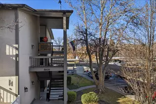 5809 S Waterbury Dr Dr, Salt Lake City, UT 84121 - Photo 34