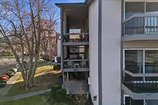 5809 S Waterbury Dr Dr, Salt Lake City, UT 84121 - Photo 36