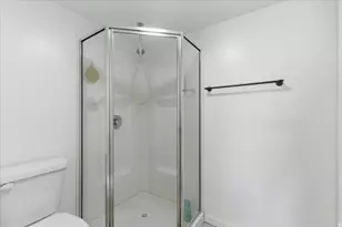 5809 S Waterbury Dr Dr, Salt Lake City, UT 84121 - Photo 18