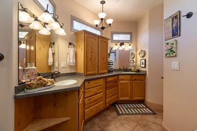 320 W Los Barancos Ln, Kanab, UT 84741 - Photo 32