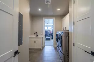 143 N Apex Ln, Ivins, UT 84738 - Photo 22