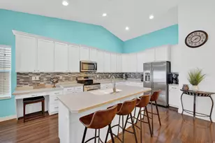 940 N Skipton W, North Salt Lake, UT 84054 - Photo 2