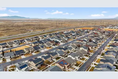 940 N Skipton W, North Salt Lake, UT 84054 - Photo 34