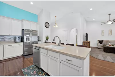 940 N Skipton W, North Salt Lake, UT 84054 - Photo 10