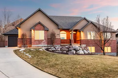 593 S Hidden Cir, North Salt Lake, UT 84054 - Photo 2