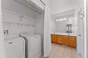 9928 S Cascade Dr, Sandy, UT 84070 - Photo 12