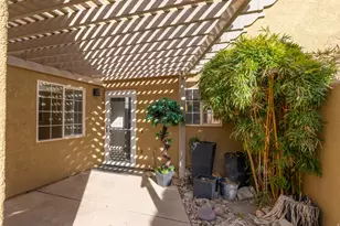 648 W Hale Ave, Moab, UT 84532 - Photo 2