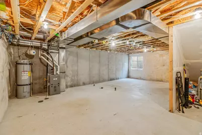 5653 W Pelican Ridge Ln, West Valley, UT 84118 - Photo 18