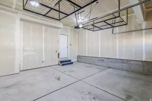 5653 W Pelican Ridge Ln, West Valley, UT 84118 - Photo 12